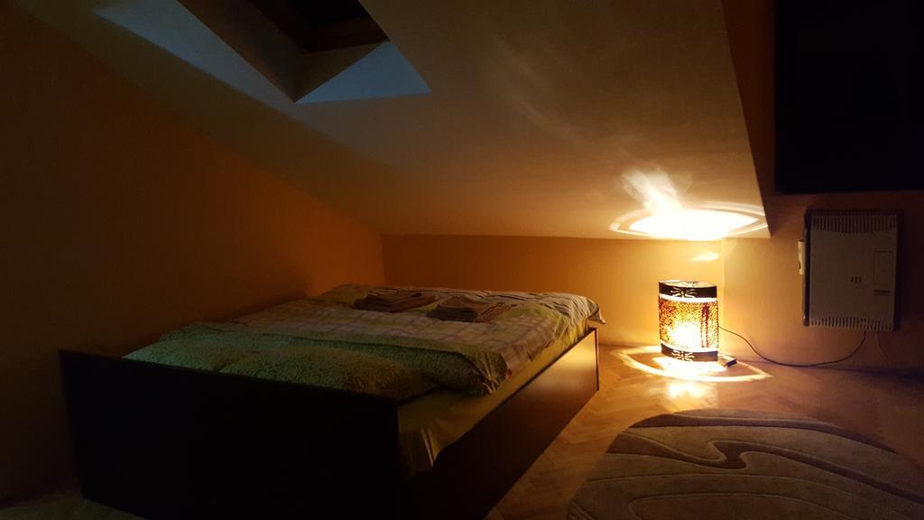 Studio Piata Sfatului - Brasov Bagian luar foto