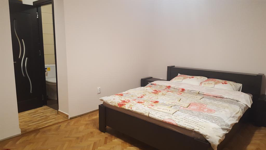 Studio Piata Sfatului - Brasov Bagian luar foto